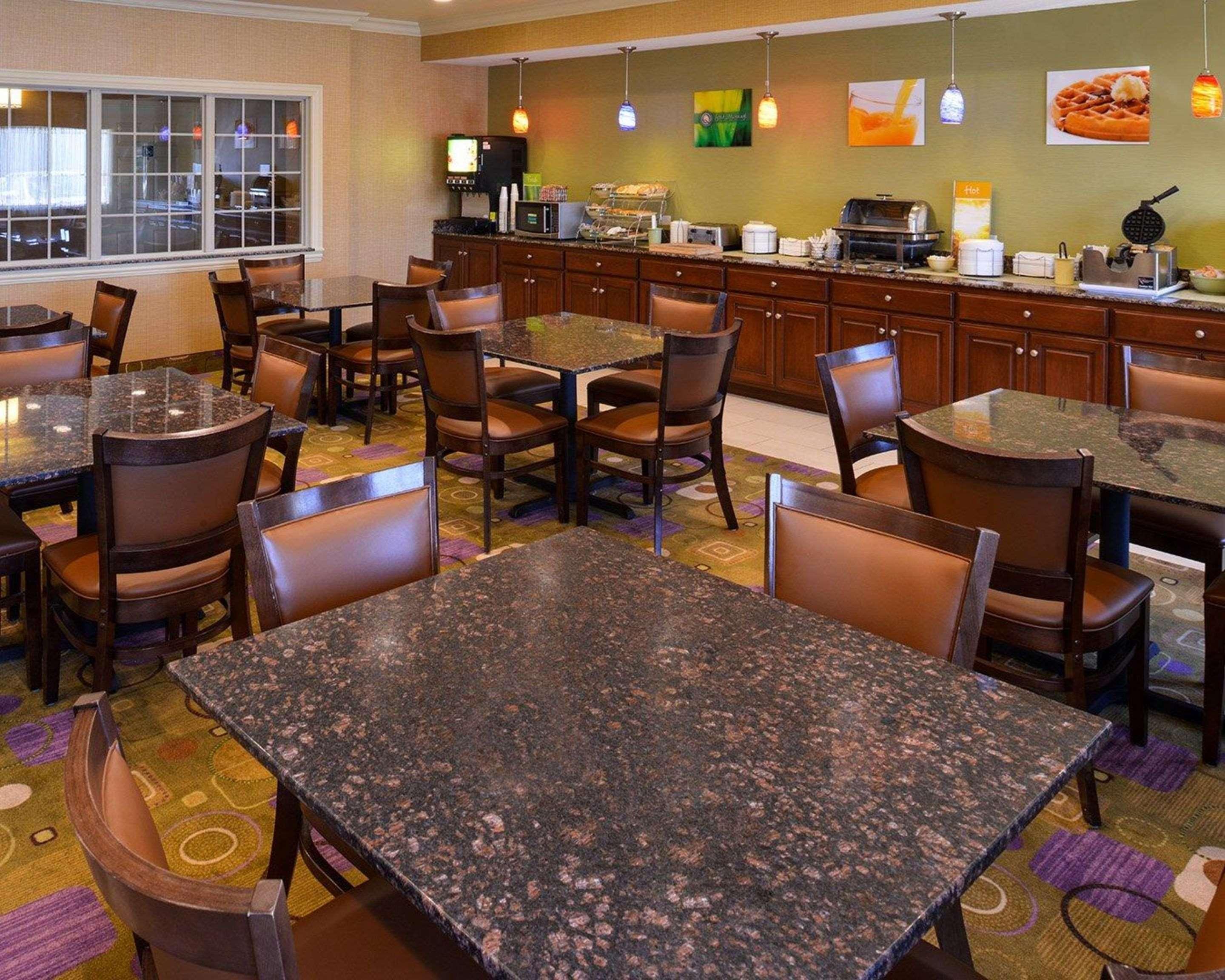Mainstay Suites Joliet I-80 Bagian luar foto