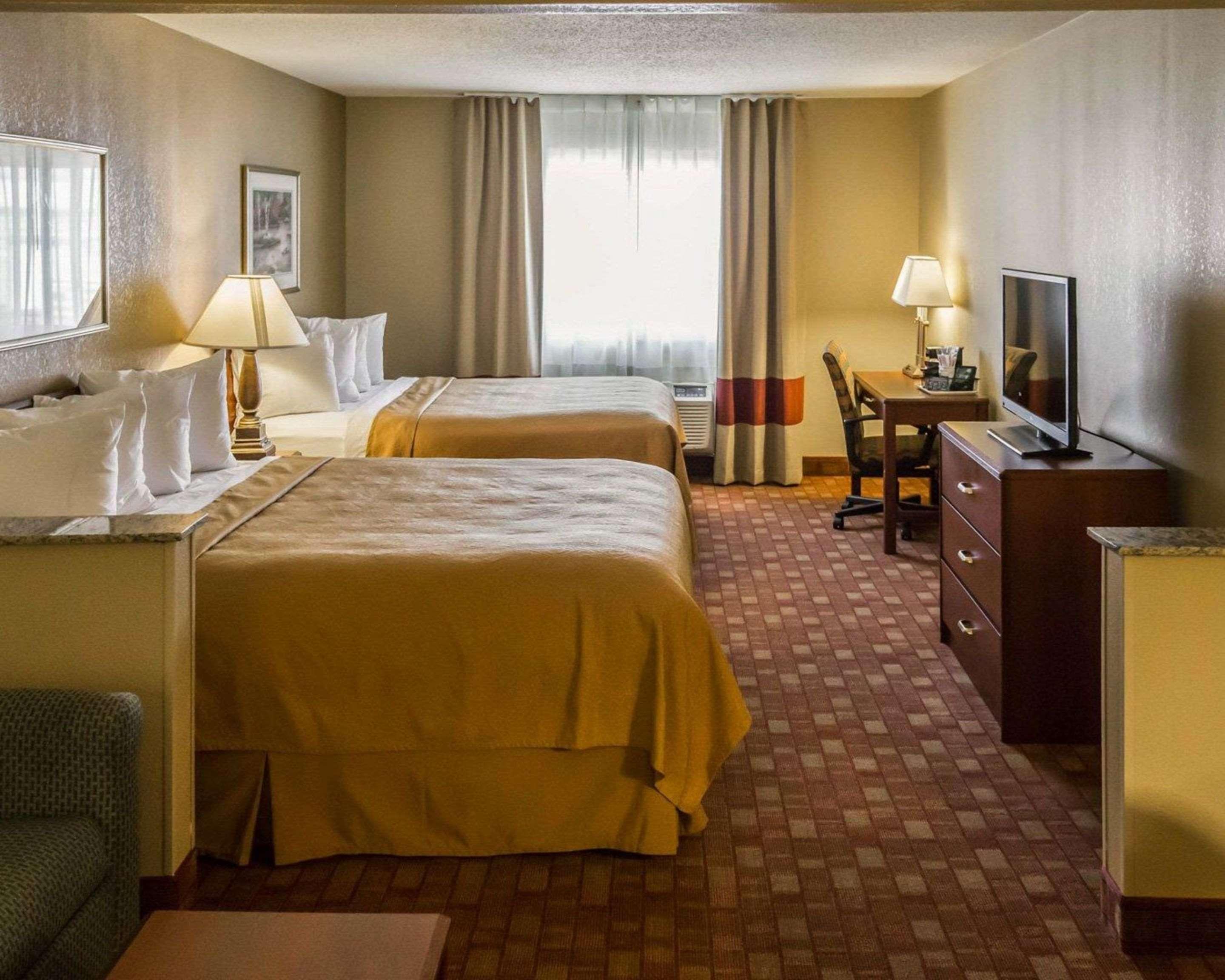Mainstay Suites Joliet I-80 Bagian luar foto