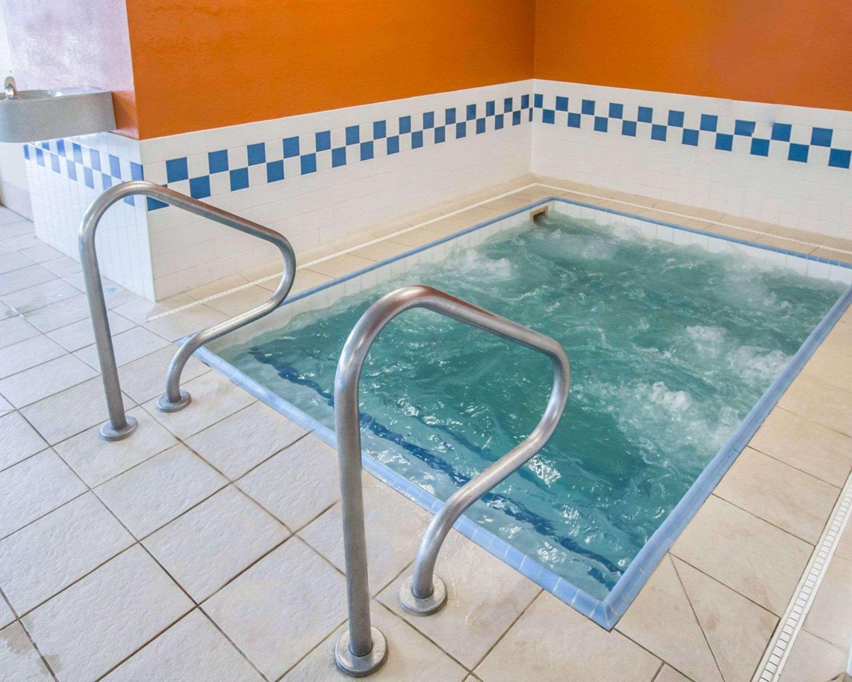 Mainstay Suites Joliet I-80 Bagian luar foto
