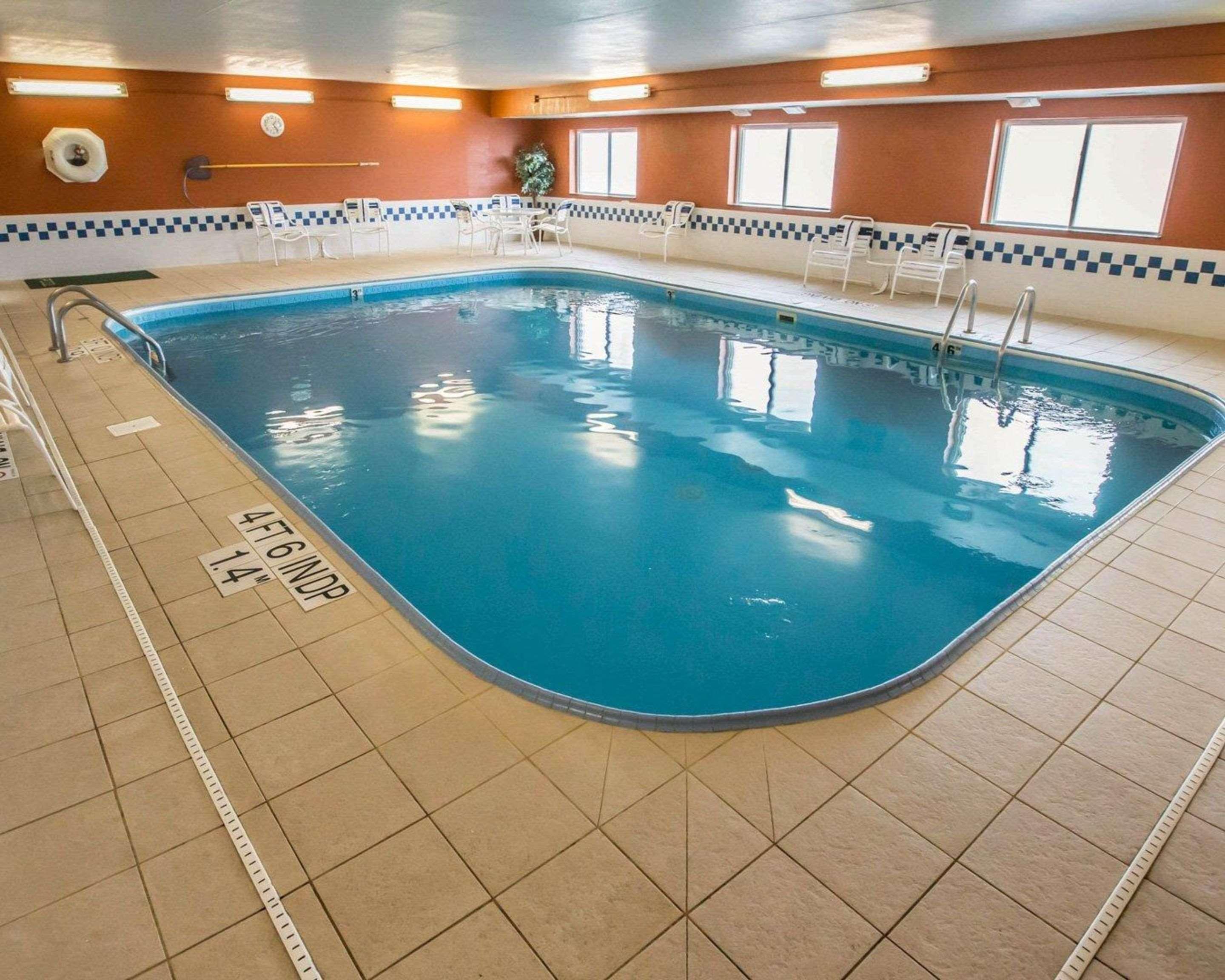 Mainstay Suites Joliet I-80 Bagian luar foto