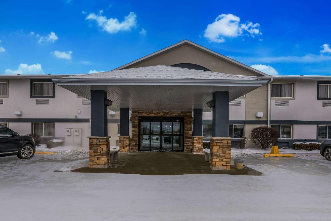 Mainstay Suites Joliet I-80 Bagian luar foto